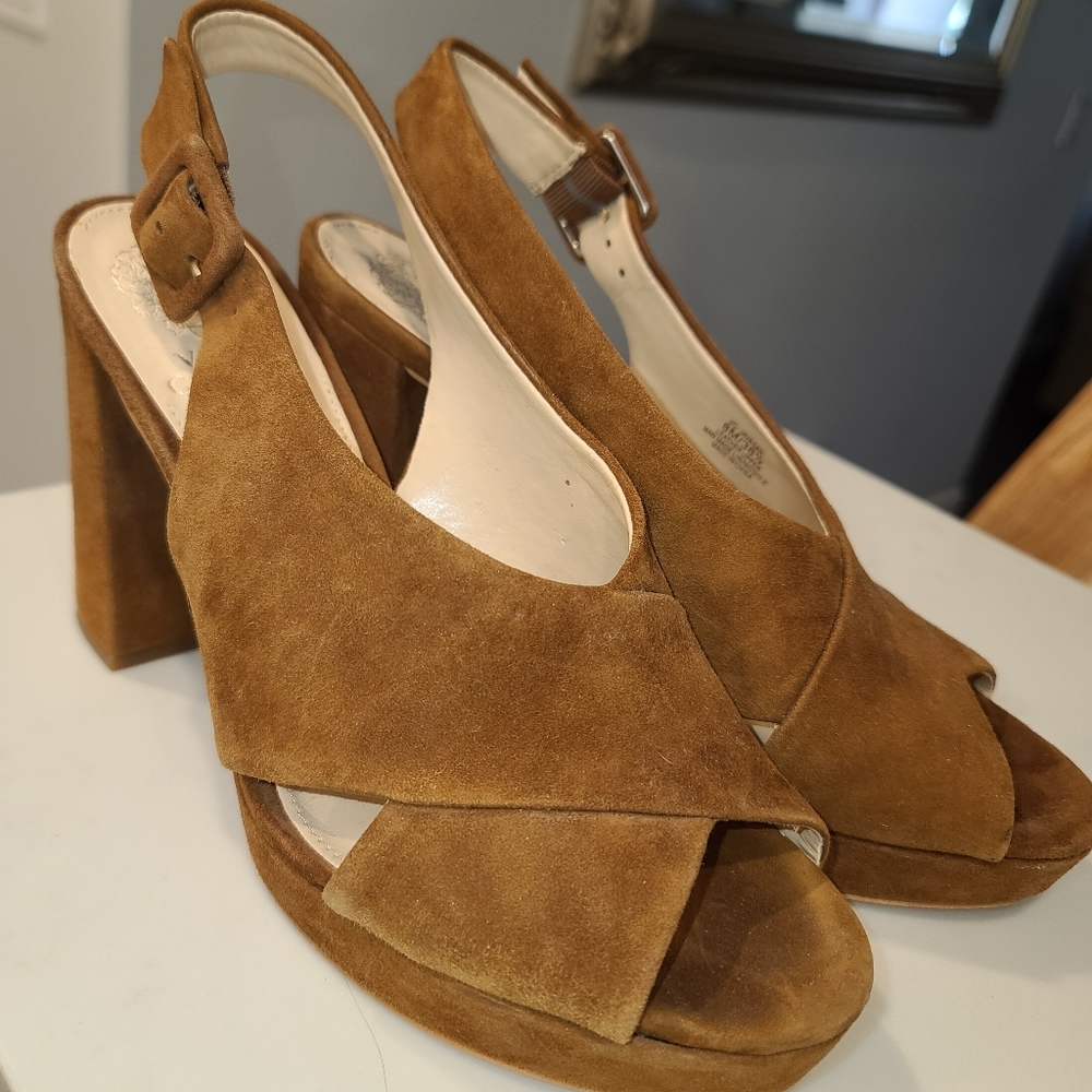 Slingback brown suede shoes